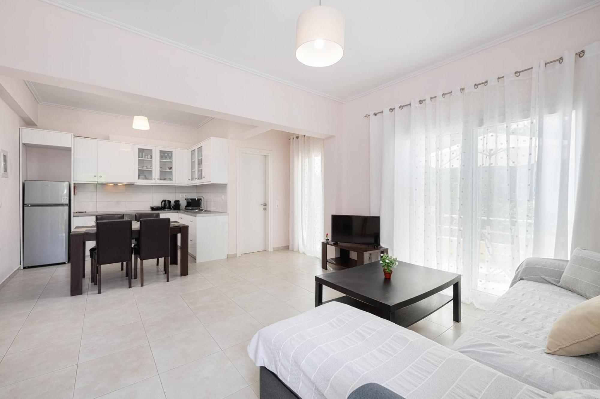 Lazaros Apartments Gouvia Exterior photo