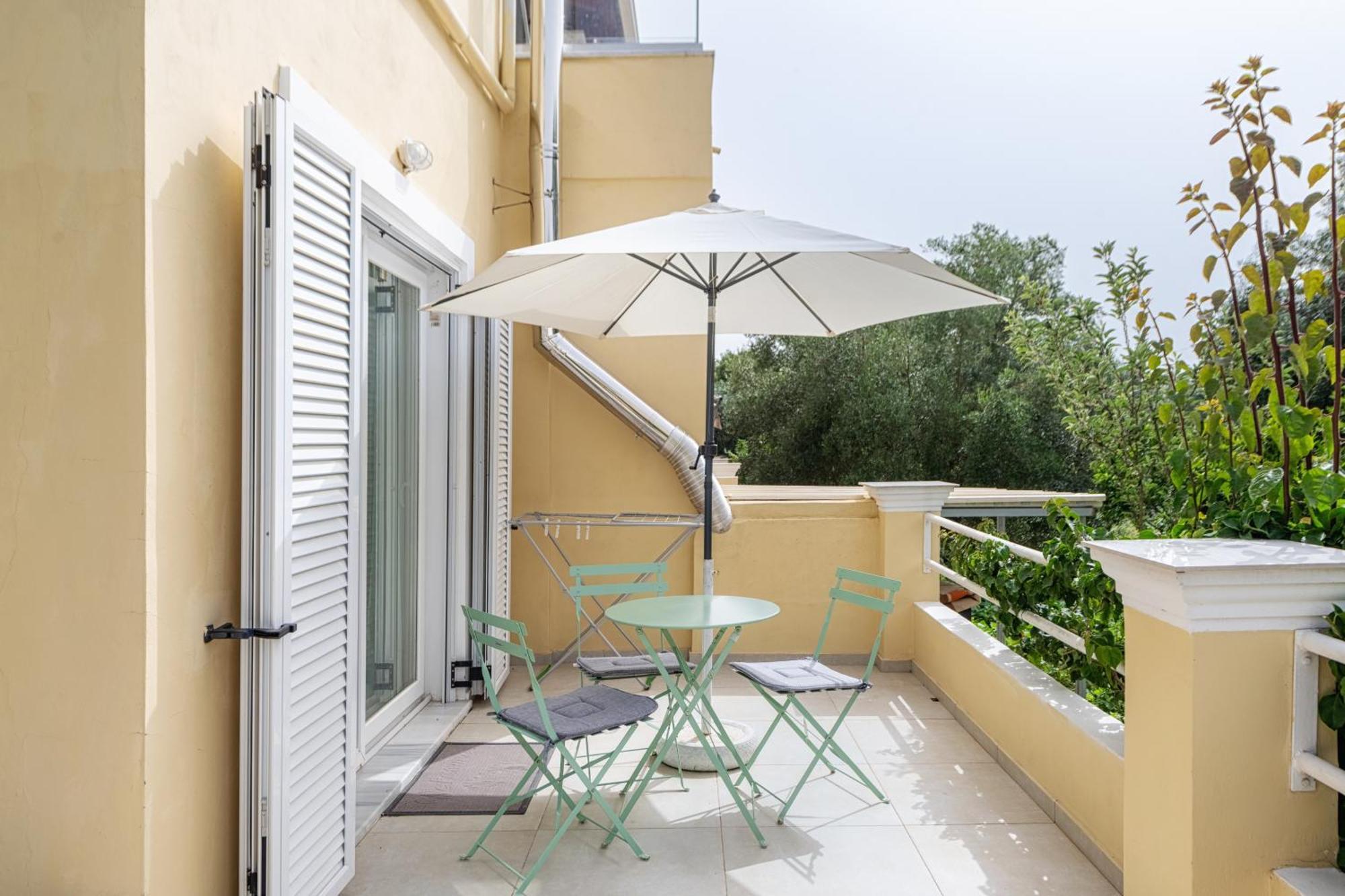 Lazaros Apartments Gouvia Exterior photo